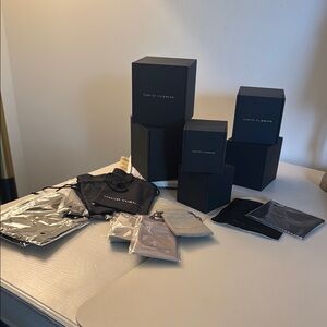 David Yurman boxes, cleaning cloths and bags